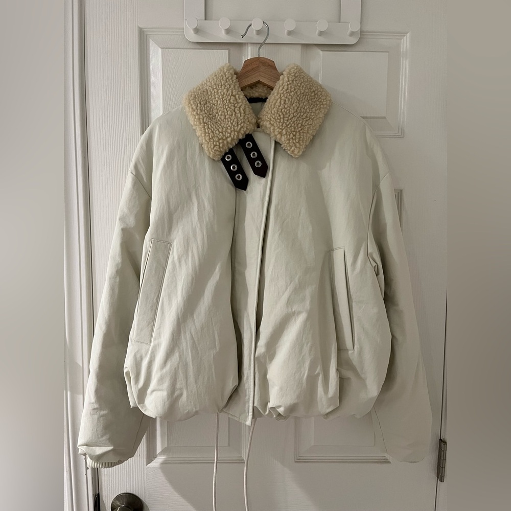 Women’s Cream Sherpa-Trim Bomber Jacket Padded Jacket